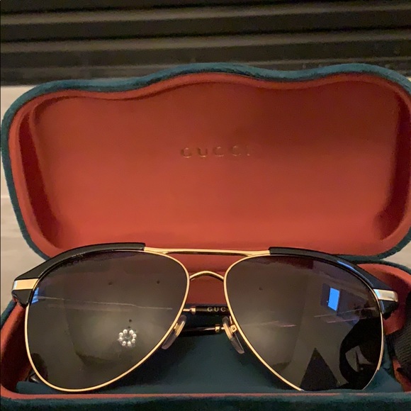 Gucci Other - Gucci Grey Aviator Sunglasses